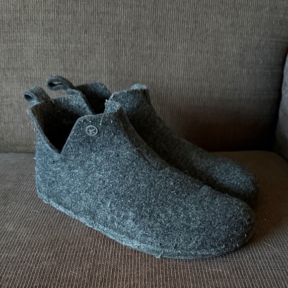Birkenstock Other - Birkenstock Andermatt Slippers in Gray Sz 43